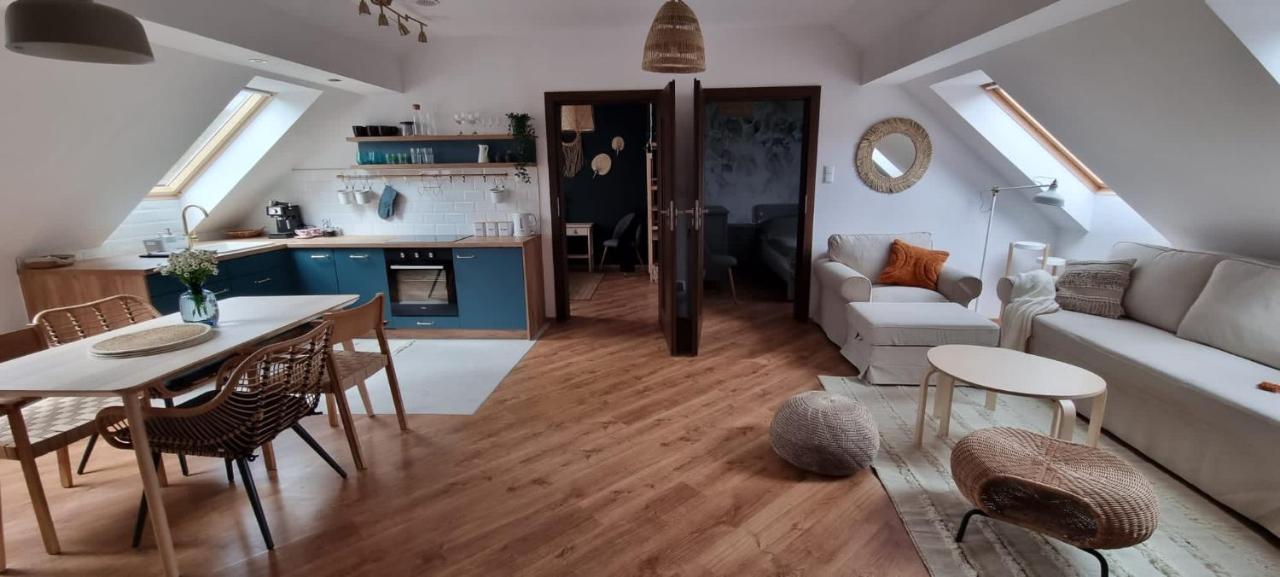Apartament W Centrum - Nasze Poddasze Ustrzyki Dolne Extérieur photo