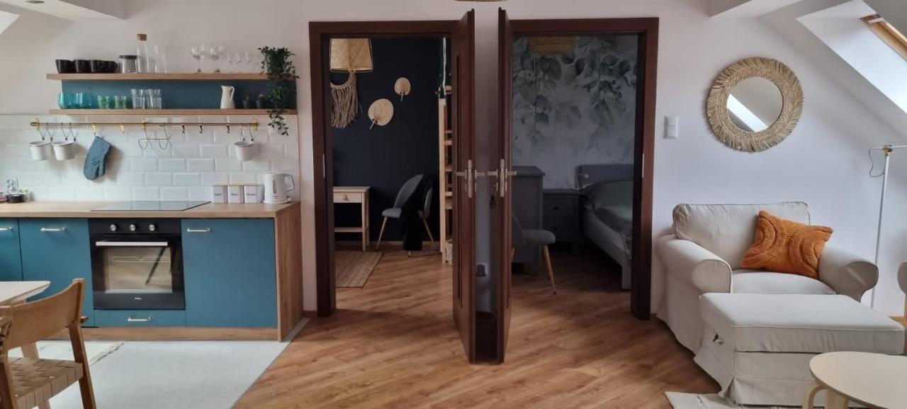 Apartament W Centrum - Nasze Poddasze Ustrzyki Dolne Extérieur photo